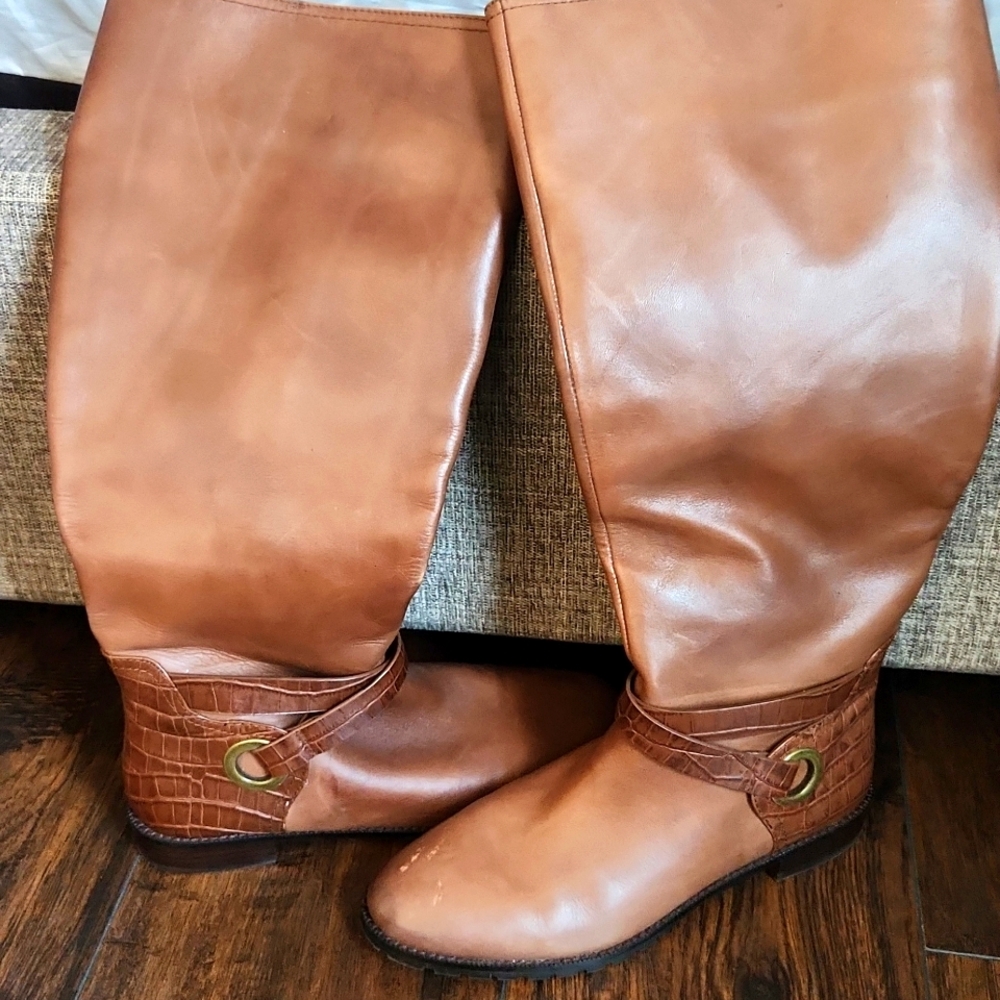 Leather boots
